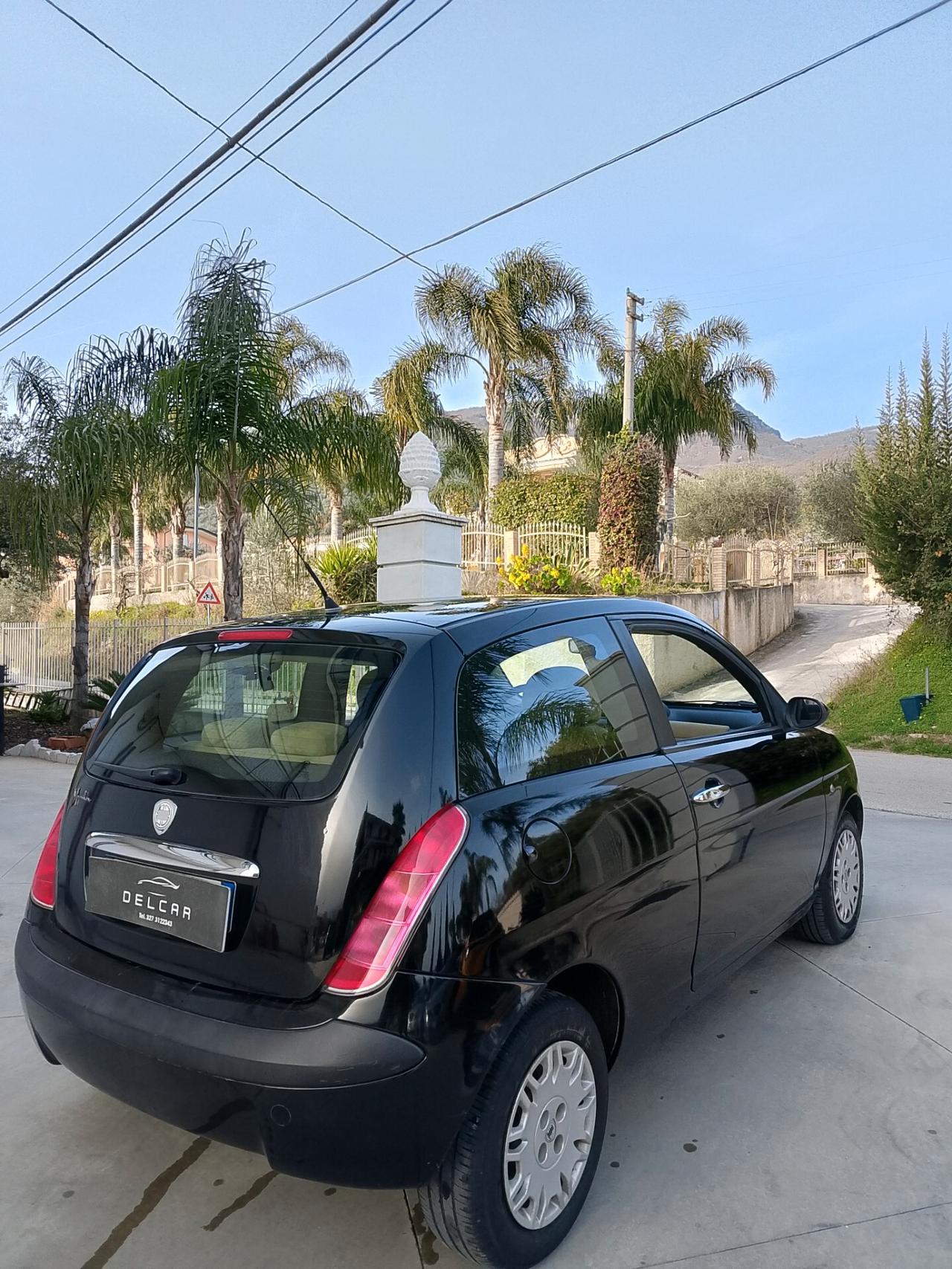 Lancia Ypsilon 1.2 Argento