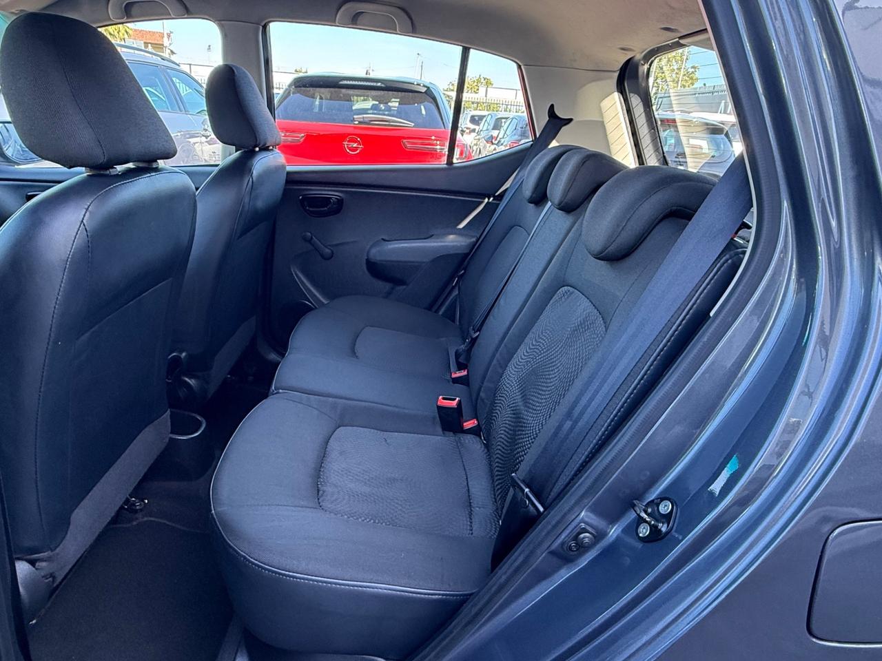 Hyundai i10 1.1 12V BlueDrive GPL Sound Edition