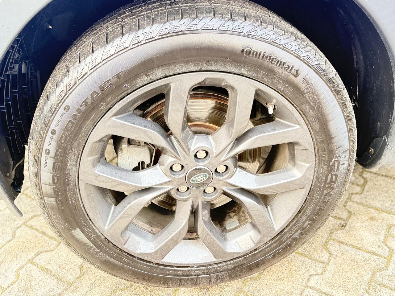 Land Rover Discovery Sport 2.0 4X4 180 CV HSE