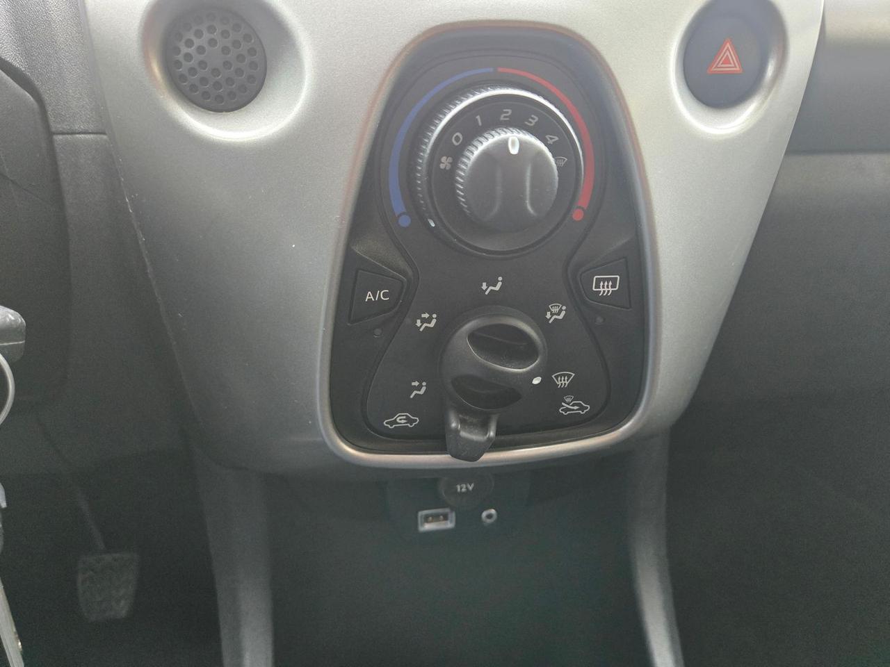 Peugeot 108 1.0 VTI 68 ALLURE #50690