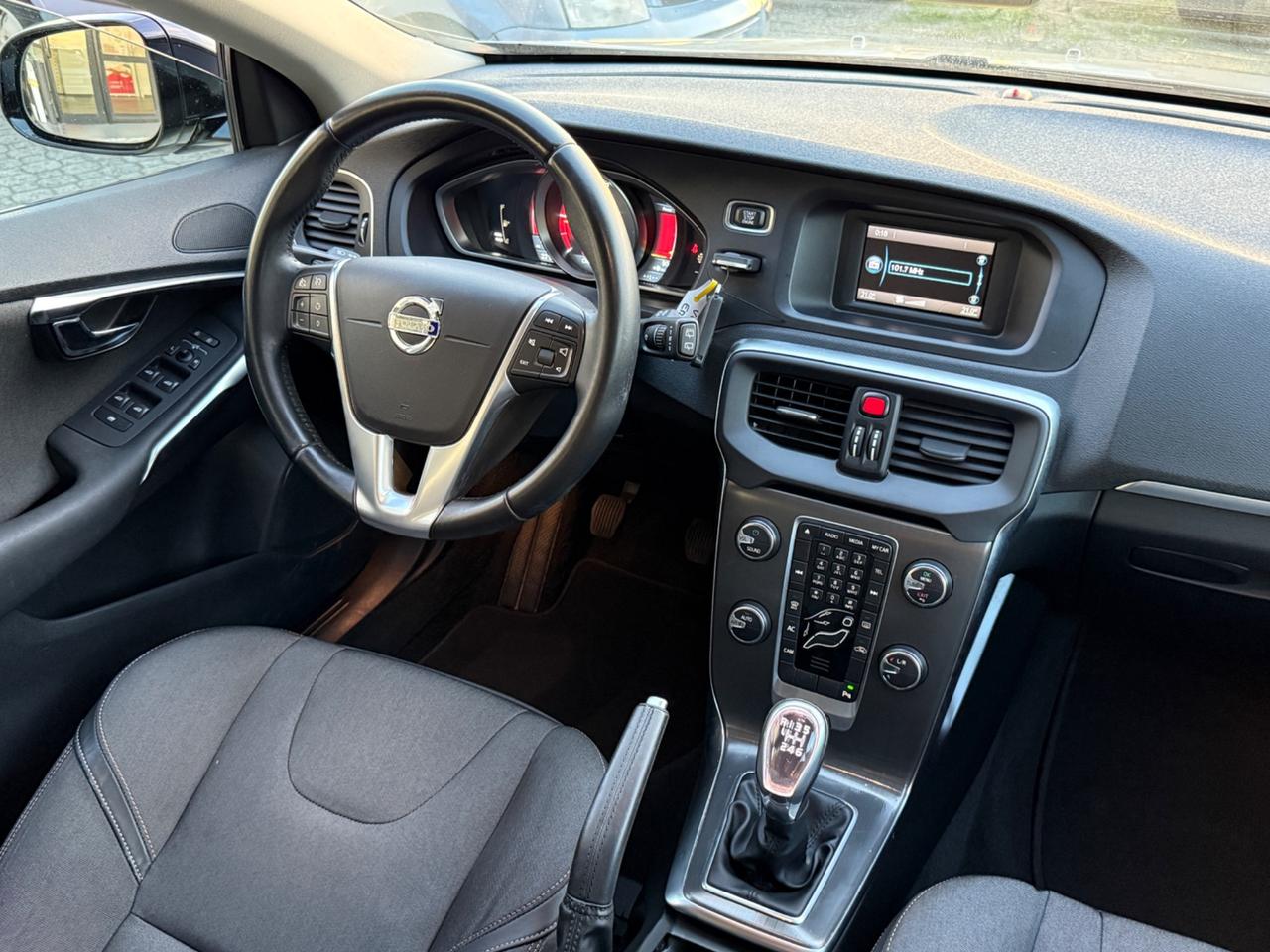 Volvo V40 Cross Country D2 1.6 Summum