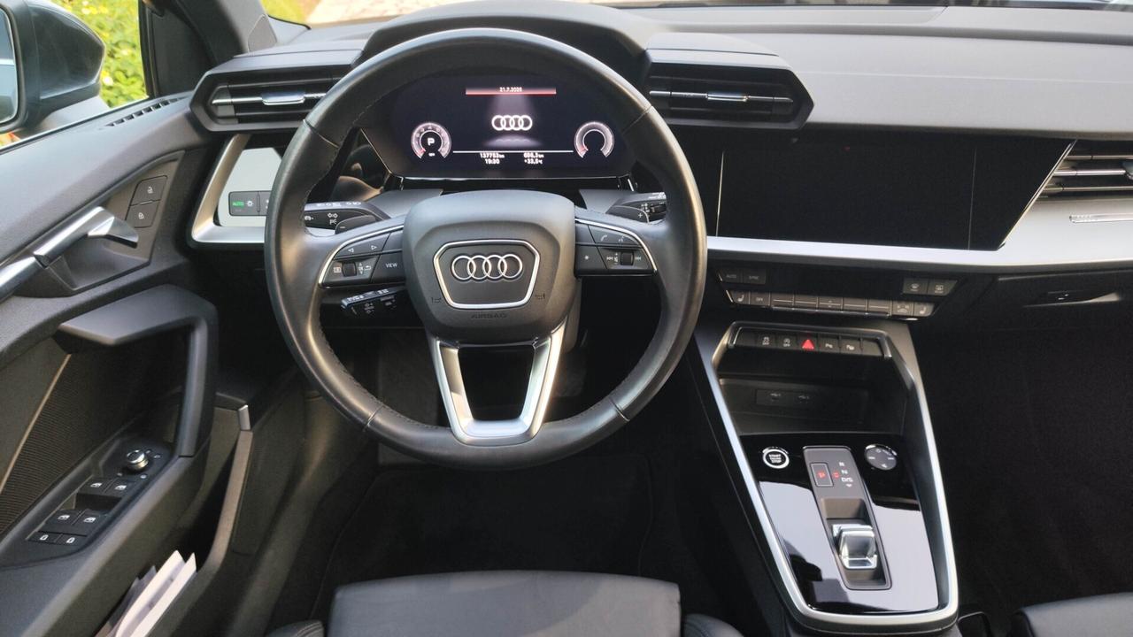Audi A3 SPB 40 TFSI quattro S tronic line edition
