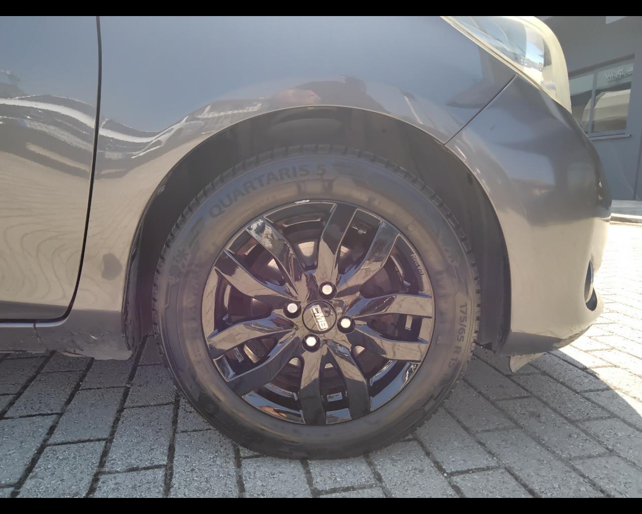 TOYOTA Yaris III 2011 - Yaris 5p 1.0 Active