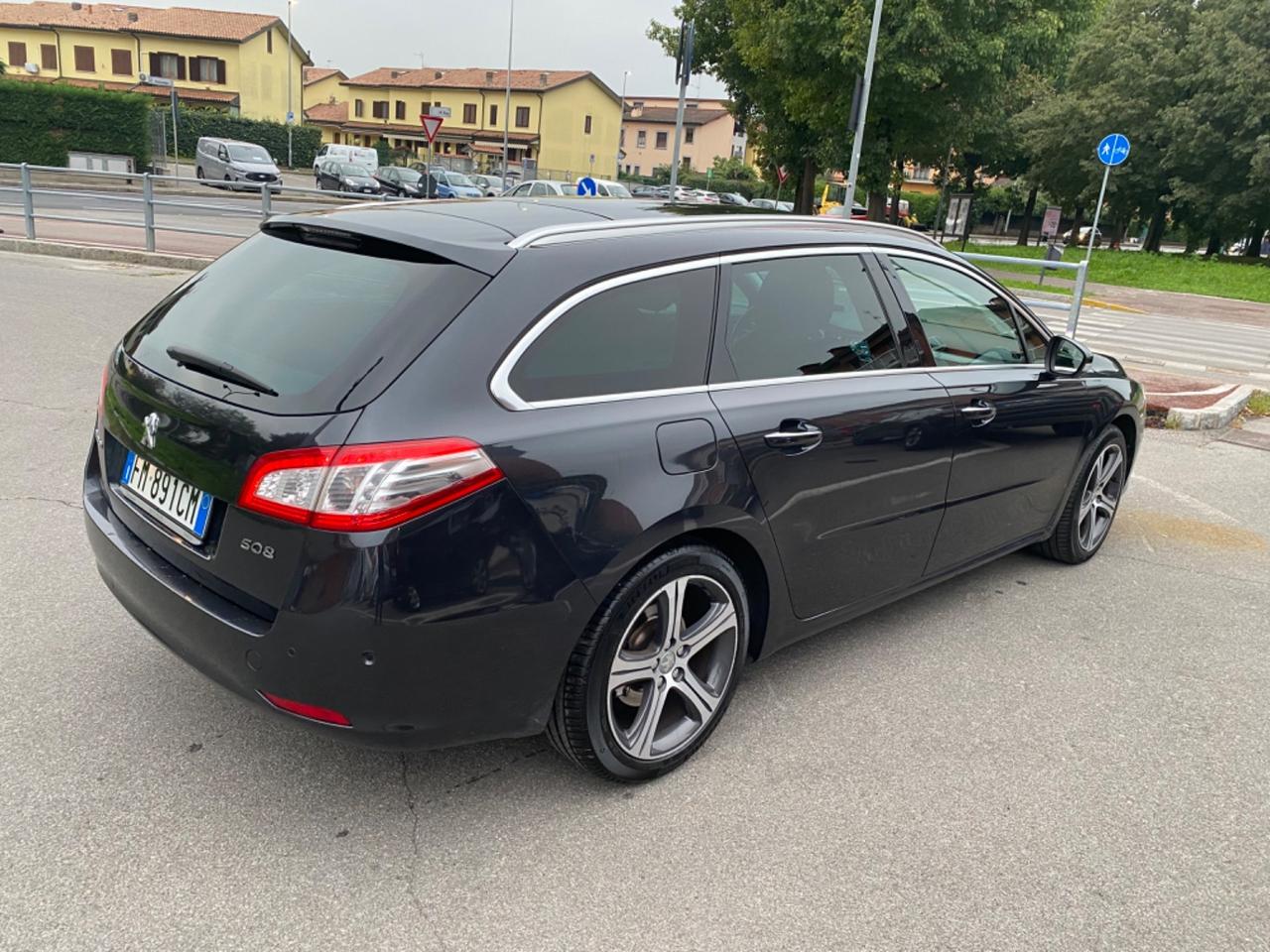 Peugeot 508 BlueHDi 180 EAT6 S&S SW GT