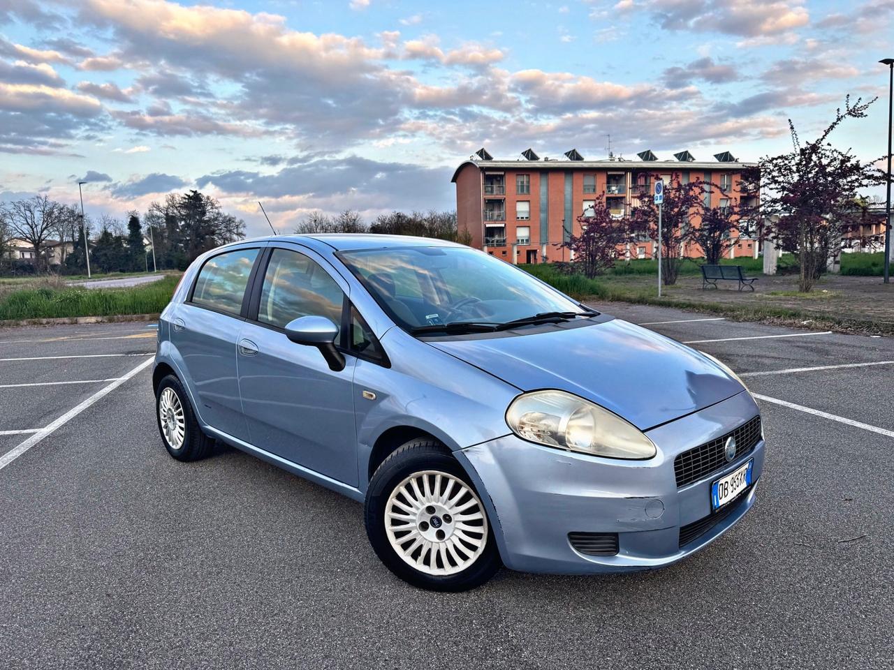 Fiat Grande Punto 1.4 Starjet 16V 5 porte Dynamic