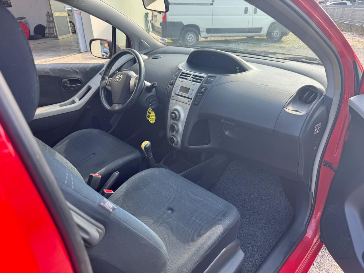 Toyota Yaris 1.4 D-4D 3 porte Sol