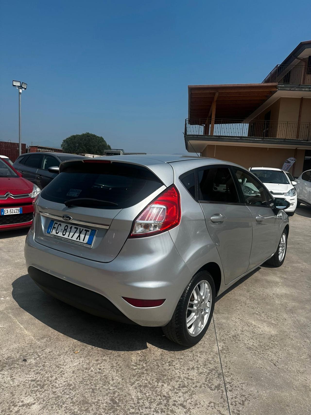 Ford Fiesta 1.5 TDCi 75CV 5 porte Black & White Edition