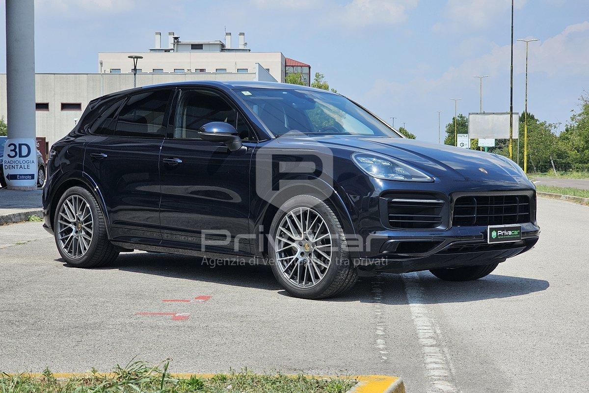 PORSCHE Cayenne 3.0 V6