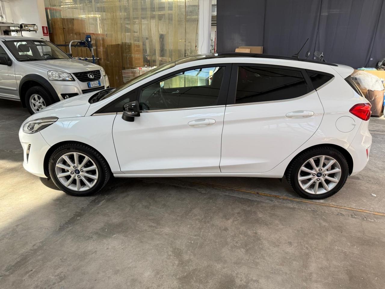 Ford Fiesta 1.5 TDCi 5 porte Euro 6 b neopatentati