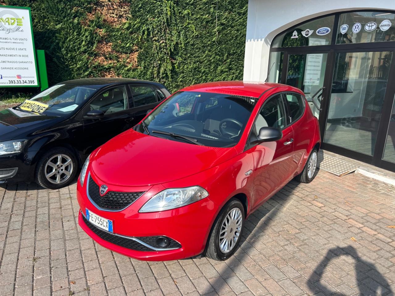 Lancia Ypsilon 1.2 69 CV 5 porte Platinum