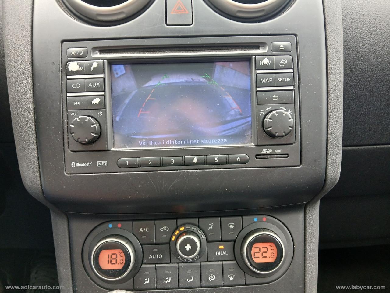 NISSAN Qashqai 2.0 dCi DPF Tekna