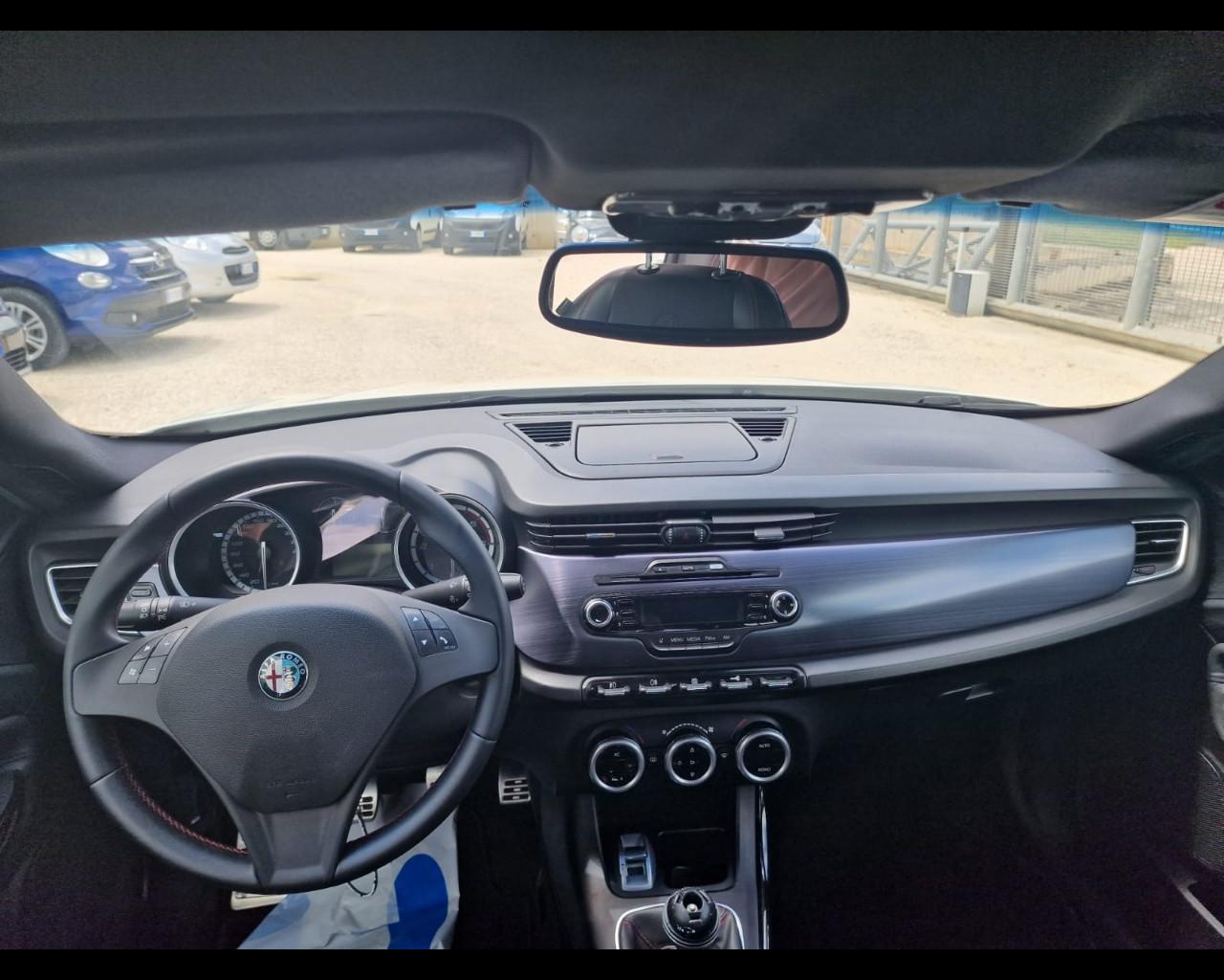 ALFA ROMEO Giulietta 2.0 JTDm Distinctive 140cv