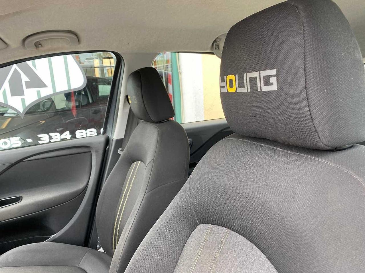 Fiat Punto 1.2 8V 5 porte Young