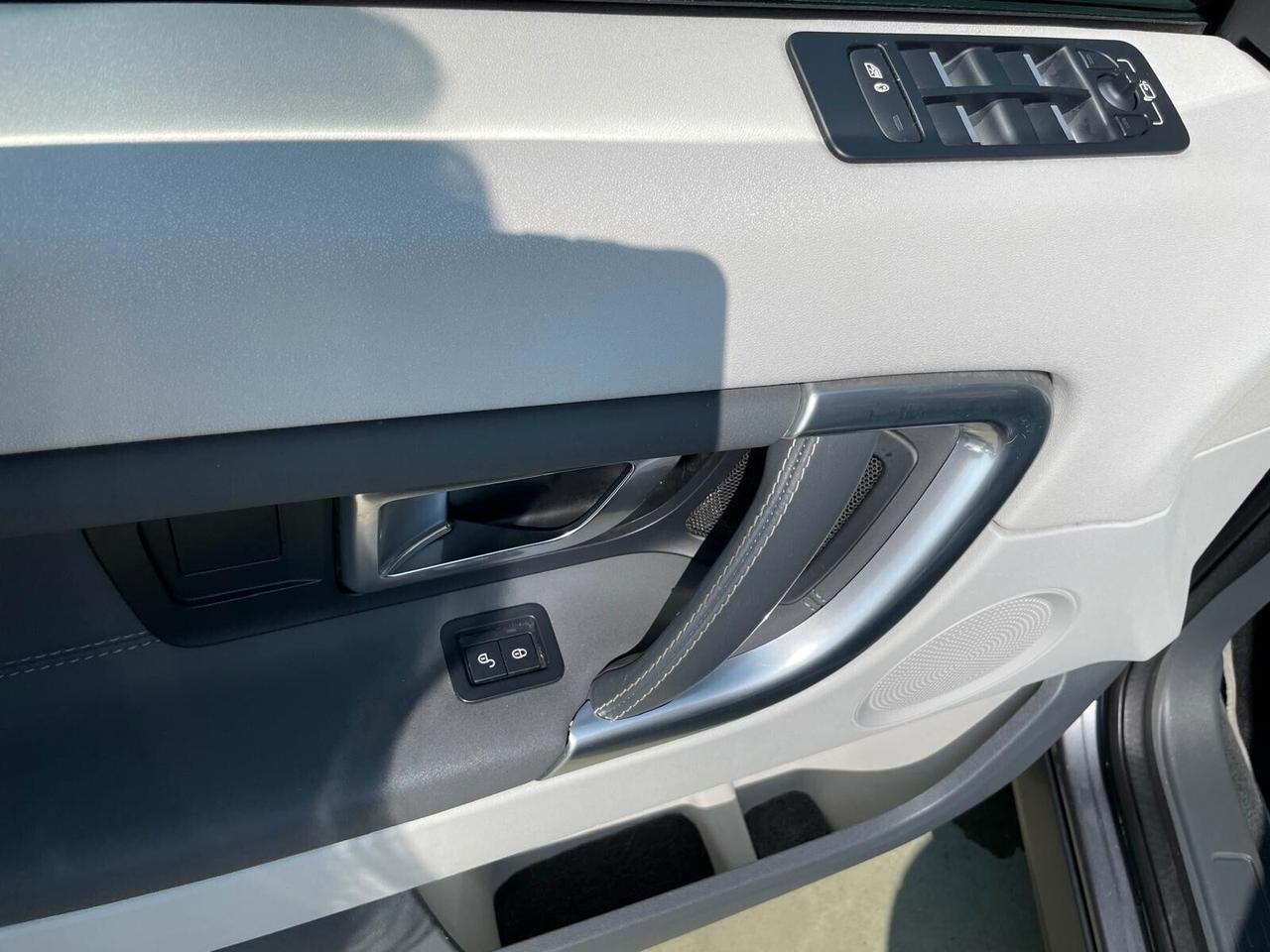 LAND ROVER DISCOVERY SPORT LUXURY 2,0 DIESEL "CAMBIO AUTOMATICO"