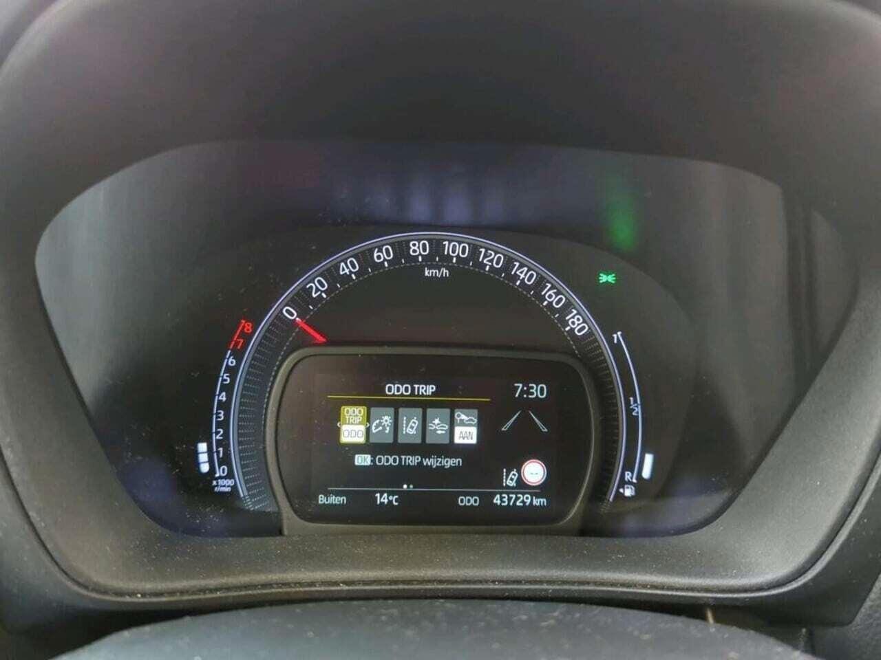 Toyota Aygo X 1.0 VVT-i MT Play