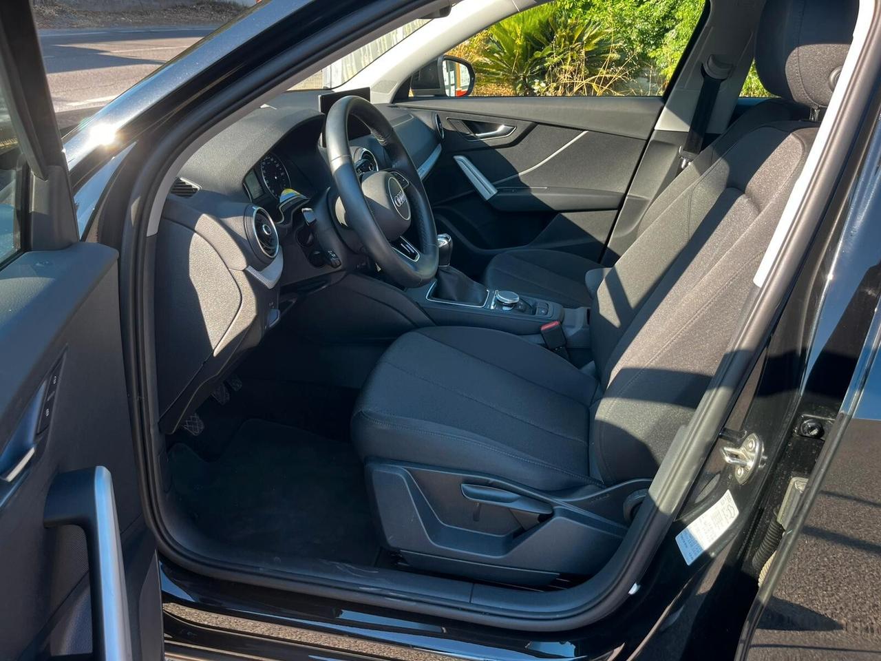 Audi Q2 30 TDI Business
