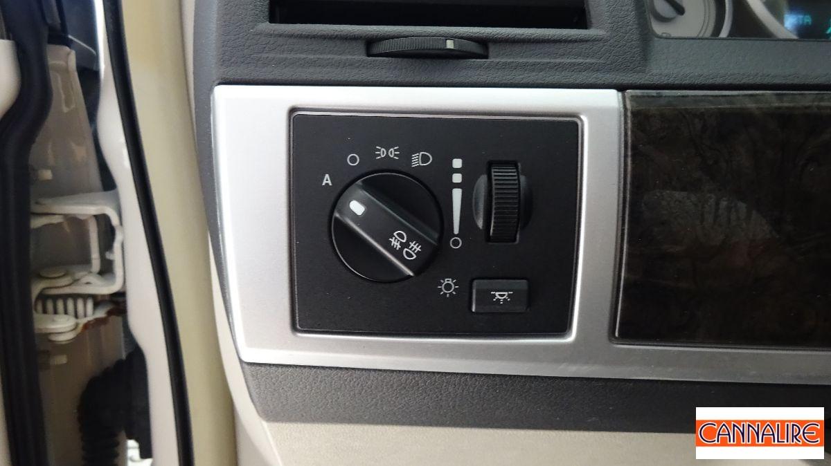 CHRYSLER - Grand Voyager