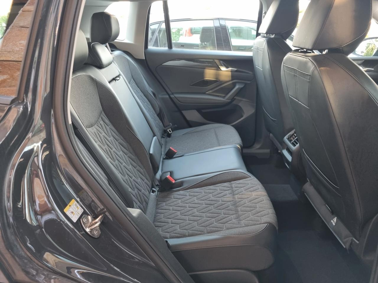 Volkswagen Tiguan III 2024 2.0 tdi Life 150cv dsg