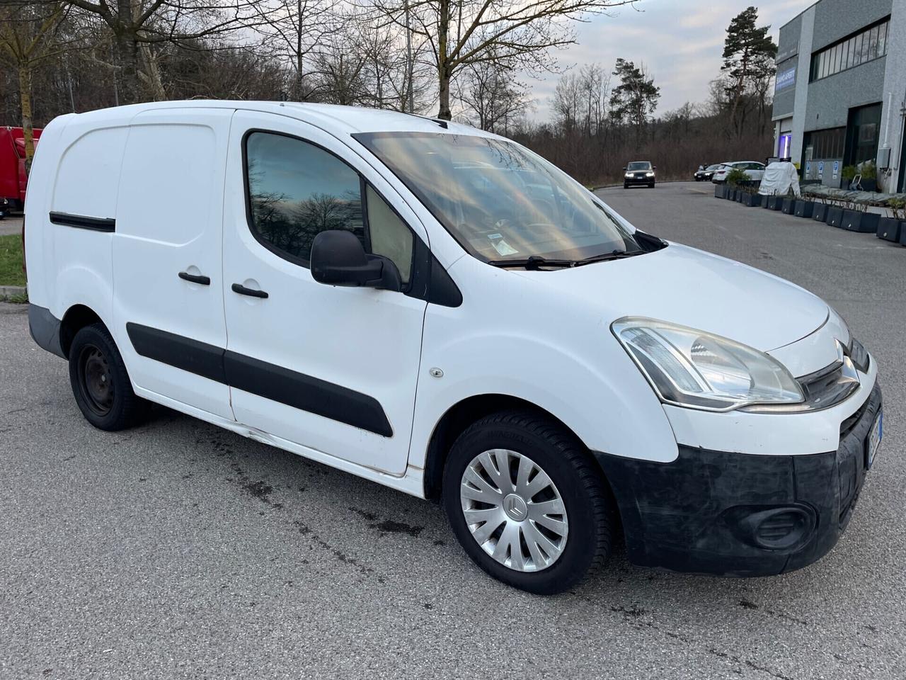 Citroen Berlingo 1.6 e-HDi 90CV FAP*Neopatentati*3 posti*