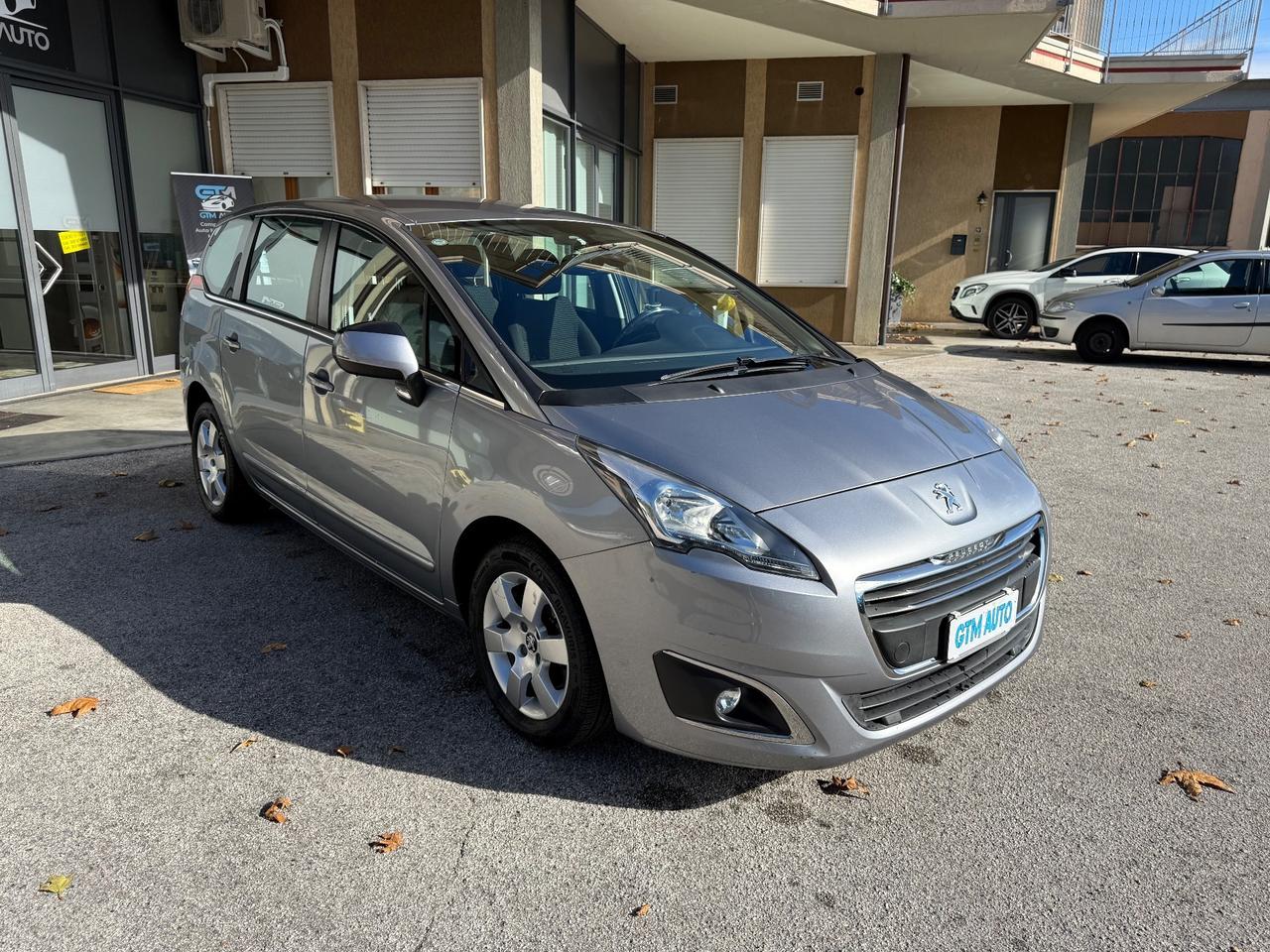 Peugeot 5008 BlueHDi 120 cv - 7 Posti