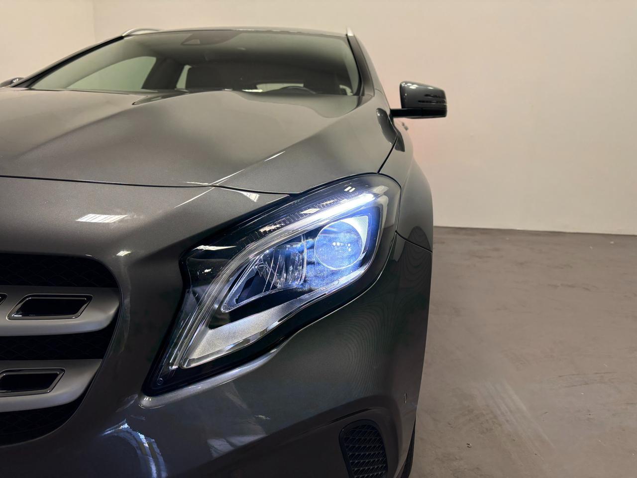 Mercedes-Benz GLA 200 D 4MATIC AUTO SPORT