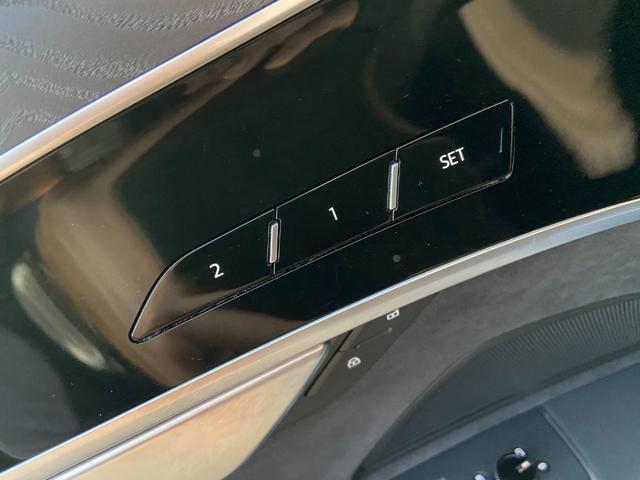 AUDI A8 50 TDI 3.0 quattro tiptronic S line.