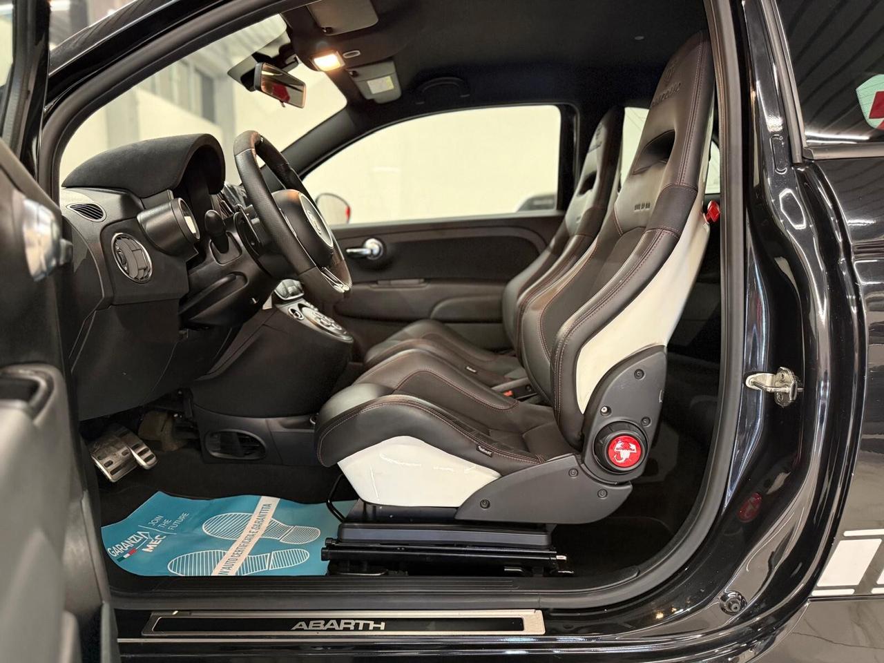 Abarth 695 1.4 Turbo T-Jet 180 CV