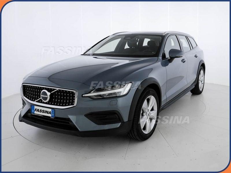 Volvo V60 Cross Country B4 (d) AWD automatico Core