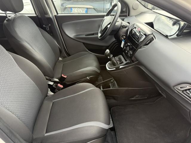 Lancia Ypsilon 5 Porte Ypsilon 1.2 Silver 69cv