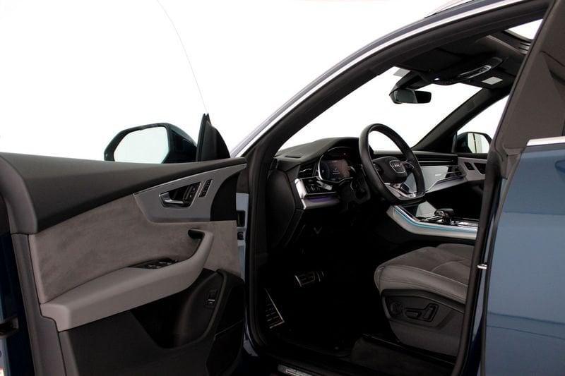 Audi Q8 50 TDI 286 CV quattro tiptronic Sport S-LINE ** MATRIX + TETTO **