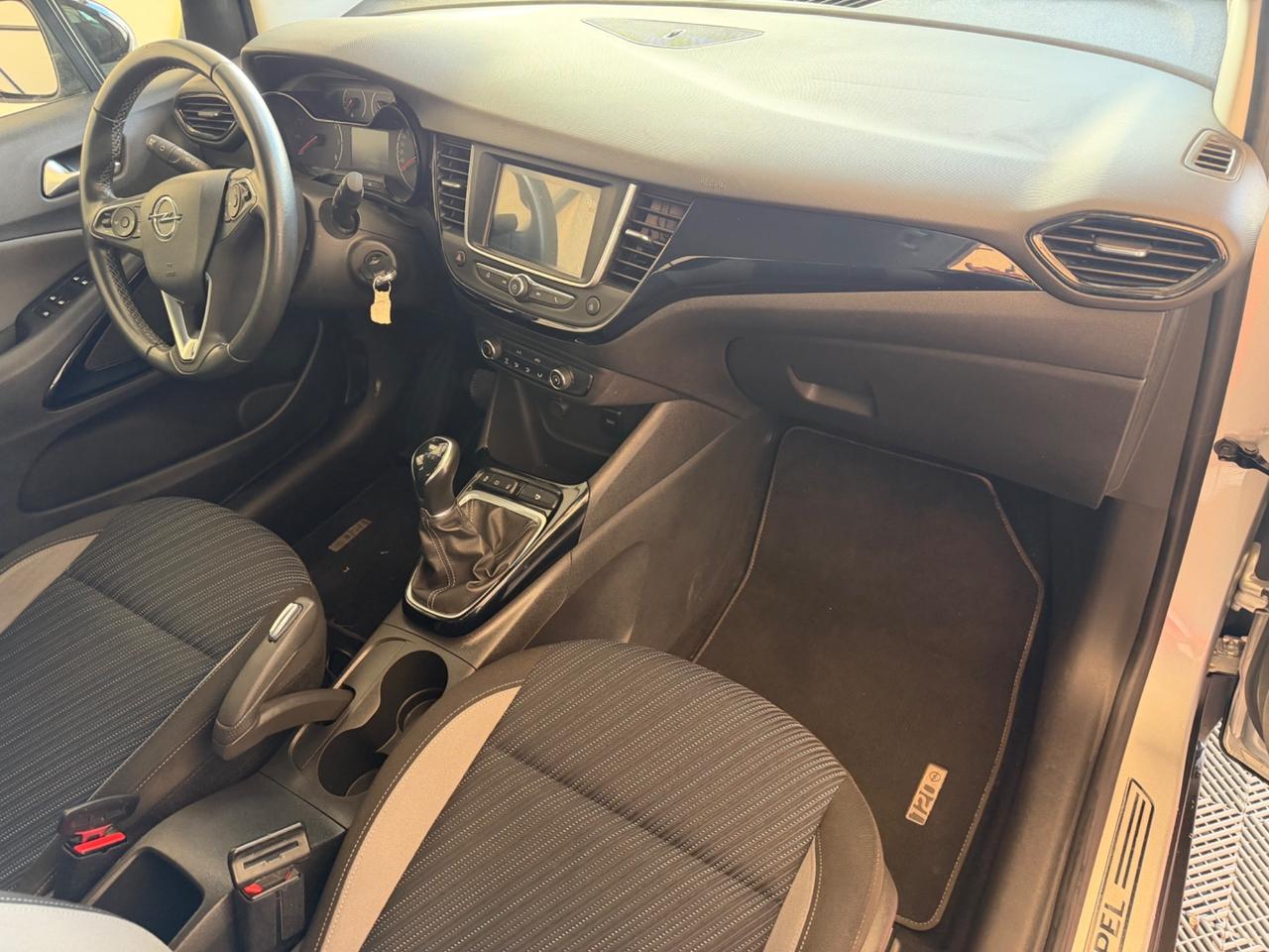 Opel Crossland X 1.2 12V Advance