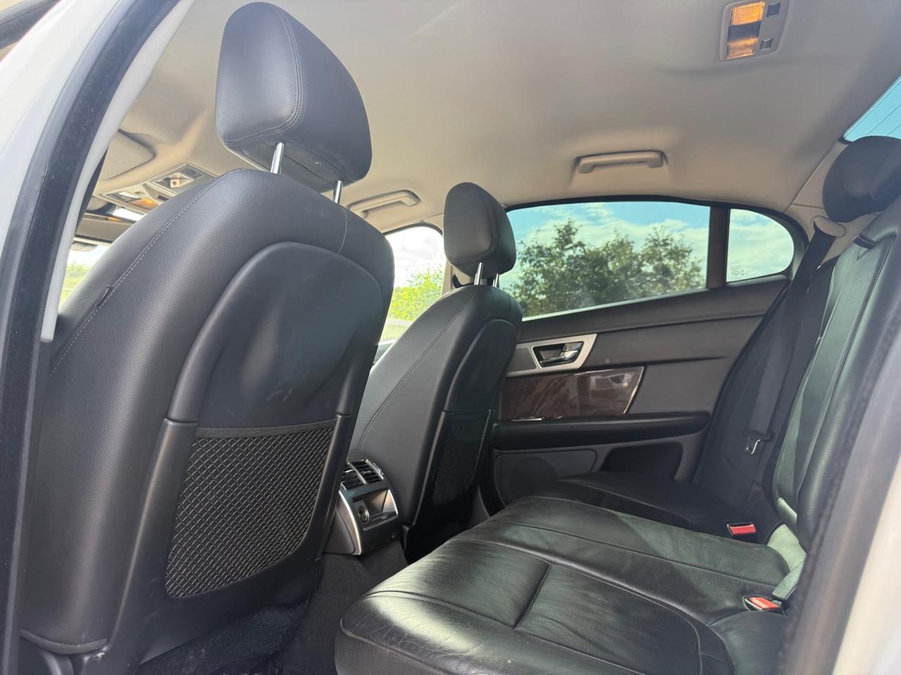 Jaguar XF 2.2 D 190 CV PERMUTE 7.999€