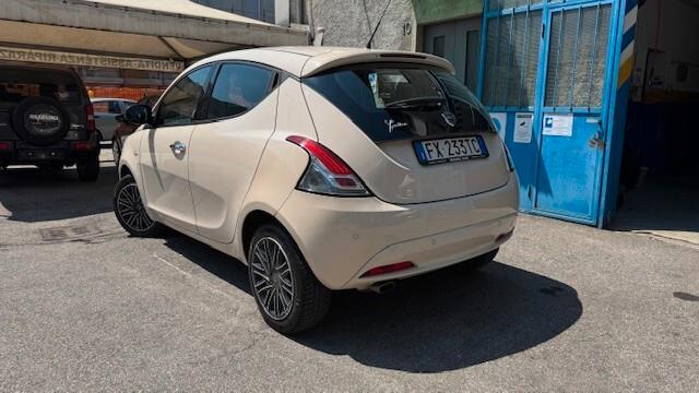 Lancia Ypsilon 1.2 69 CV 5 porte Gold