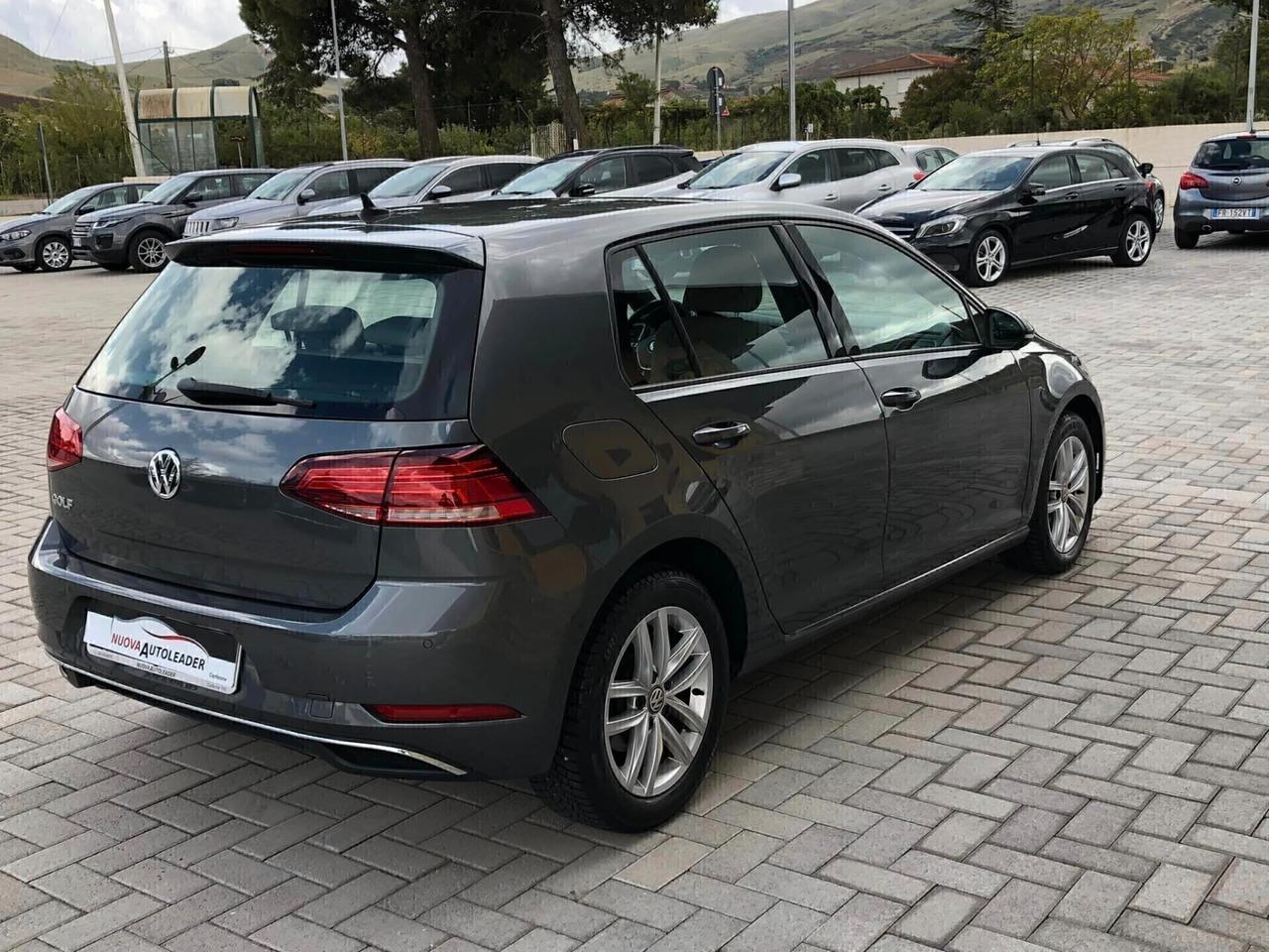 Volkswagen Golf 1.6 TDI 115CV DSG 2018 NAVI