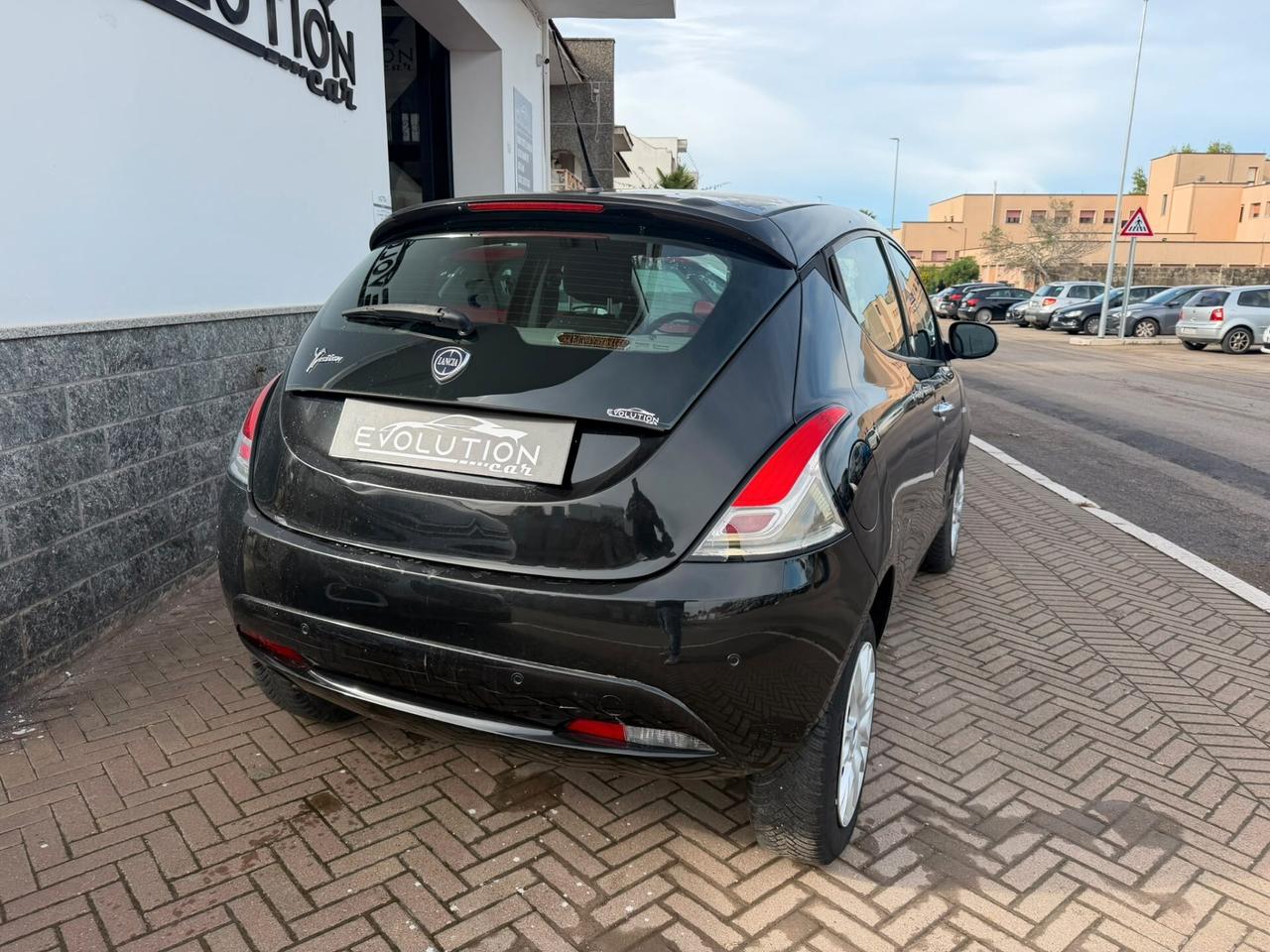 Lancia Ypsilon 1.2 69 CV 5 porte metano Ecochic Gold