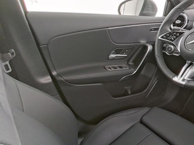 MERCEDES-BENZ A 180 Automatic Progressive Advanced