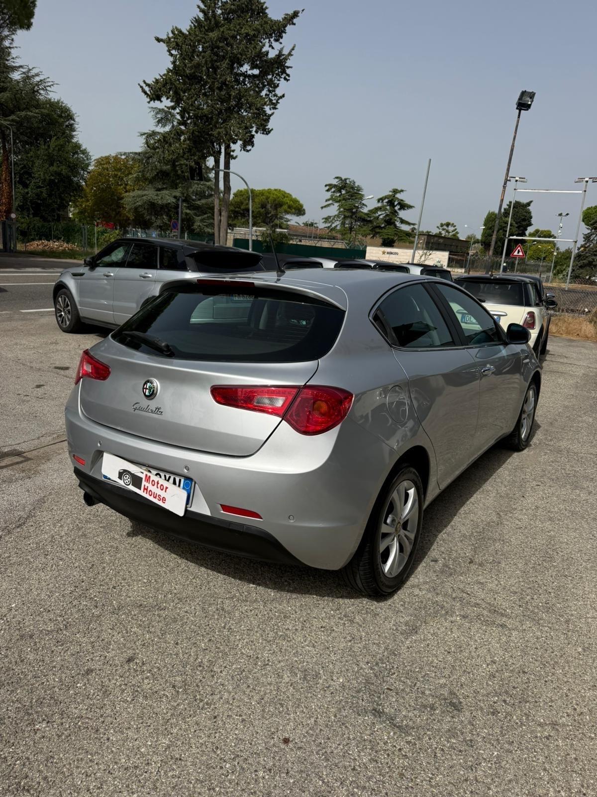 Alfa Romeo Giulietta 1.6 JTDm-2 105 CV Distinctive