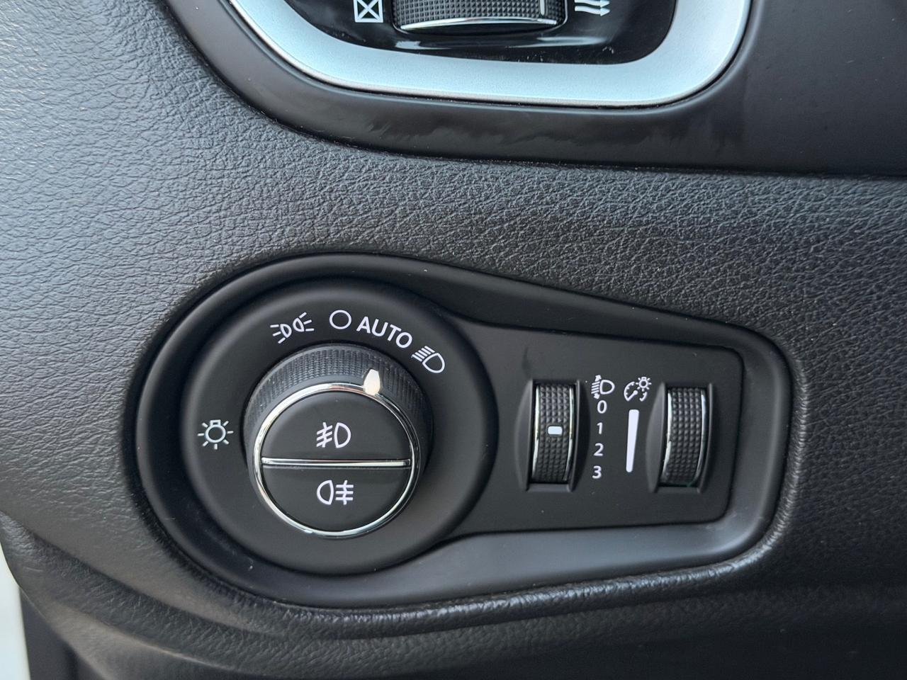 Jeep Renegade 1.6 Mjt 120CV Limited Navi Beats