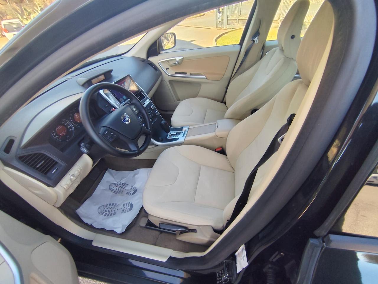 Volvo XC 60 XC60 D5 AWD Geartronic Kinetic