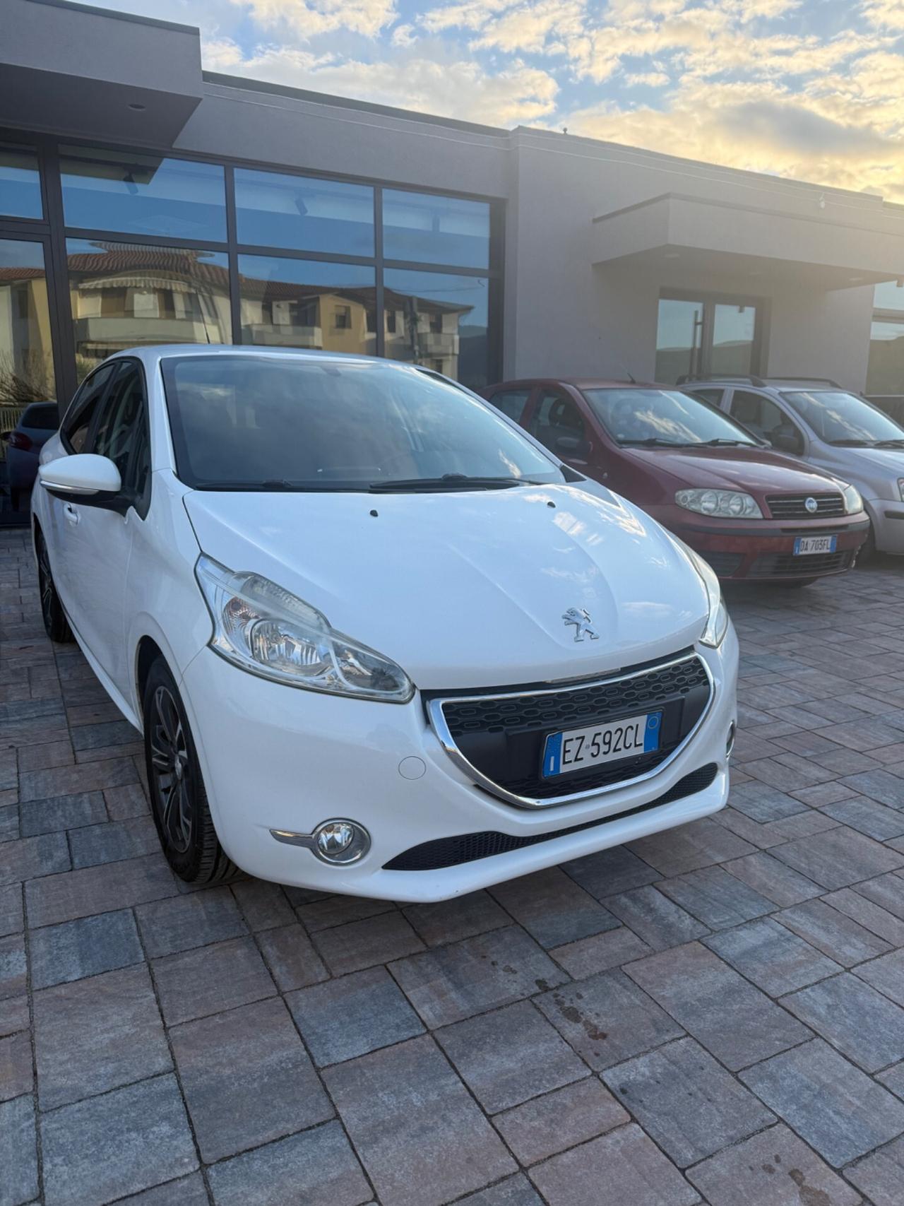 Peugeot 208 ok neopatentati