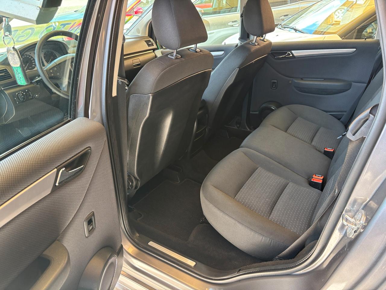 Mercedes-benz B 180 BlueEFFICIENCY Executive-2011