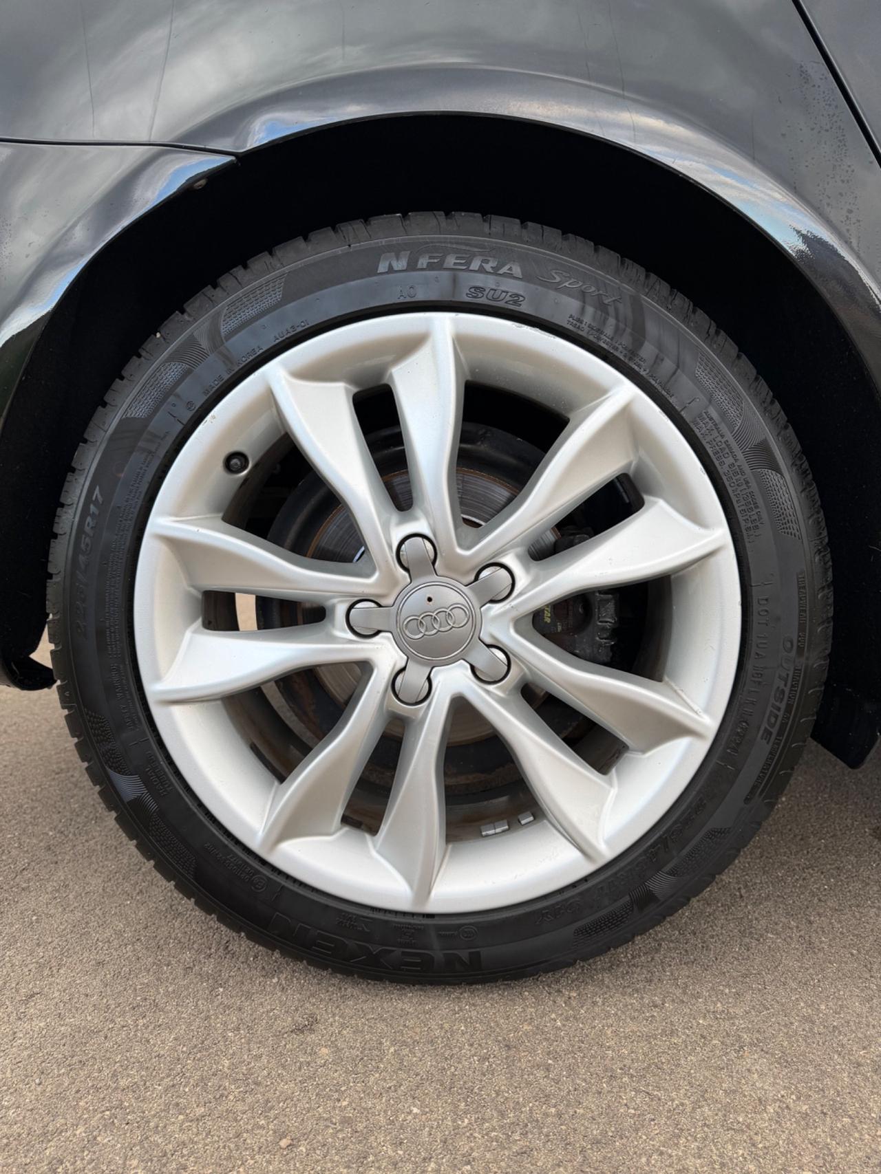 Audi A3 SPB 1.6 TDI 105 CV CR Attraction