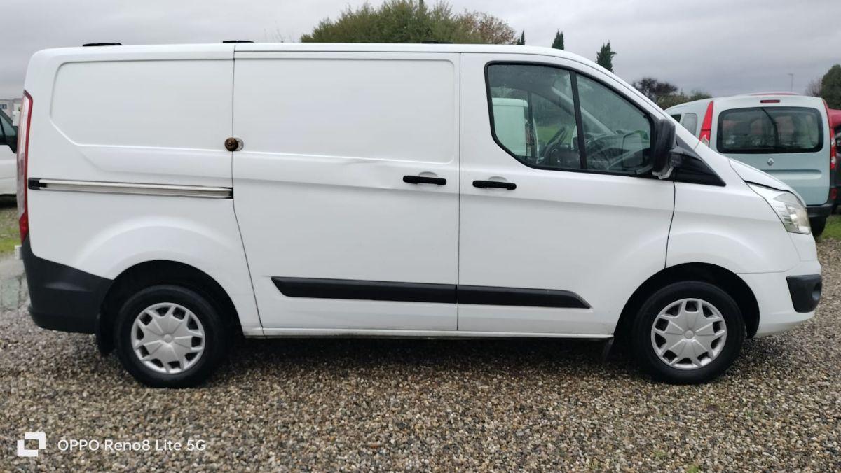 FORD transit custom 270 2.0 tdci 130cv Trend L1H1 E6 transit custom 270 2.0 tdci 130cv Trend L1H1 E6