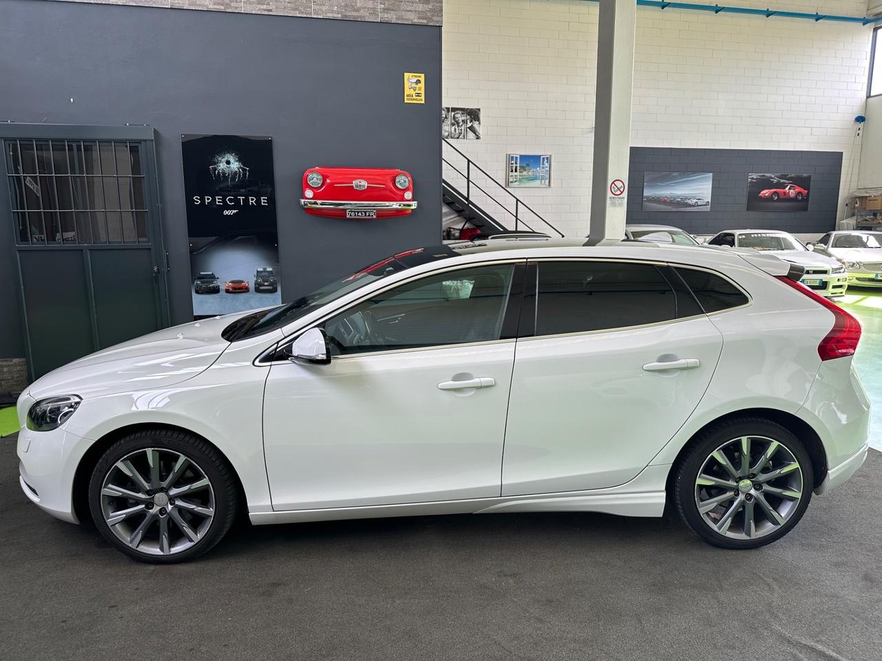 Volvo V40 2.0 D4 Geartronic R-design 177cv