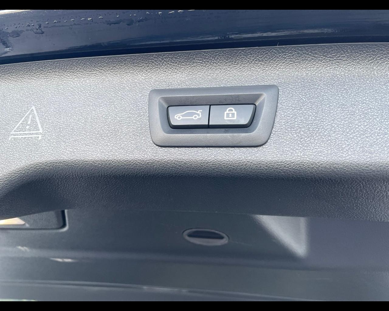 BMW Serie 5(G30/31/F90) - 520d 48V Touring Msport