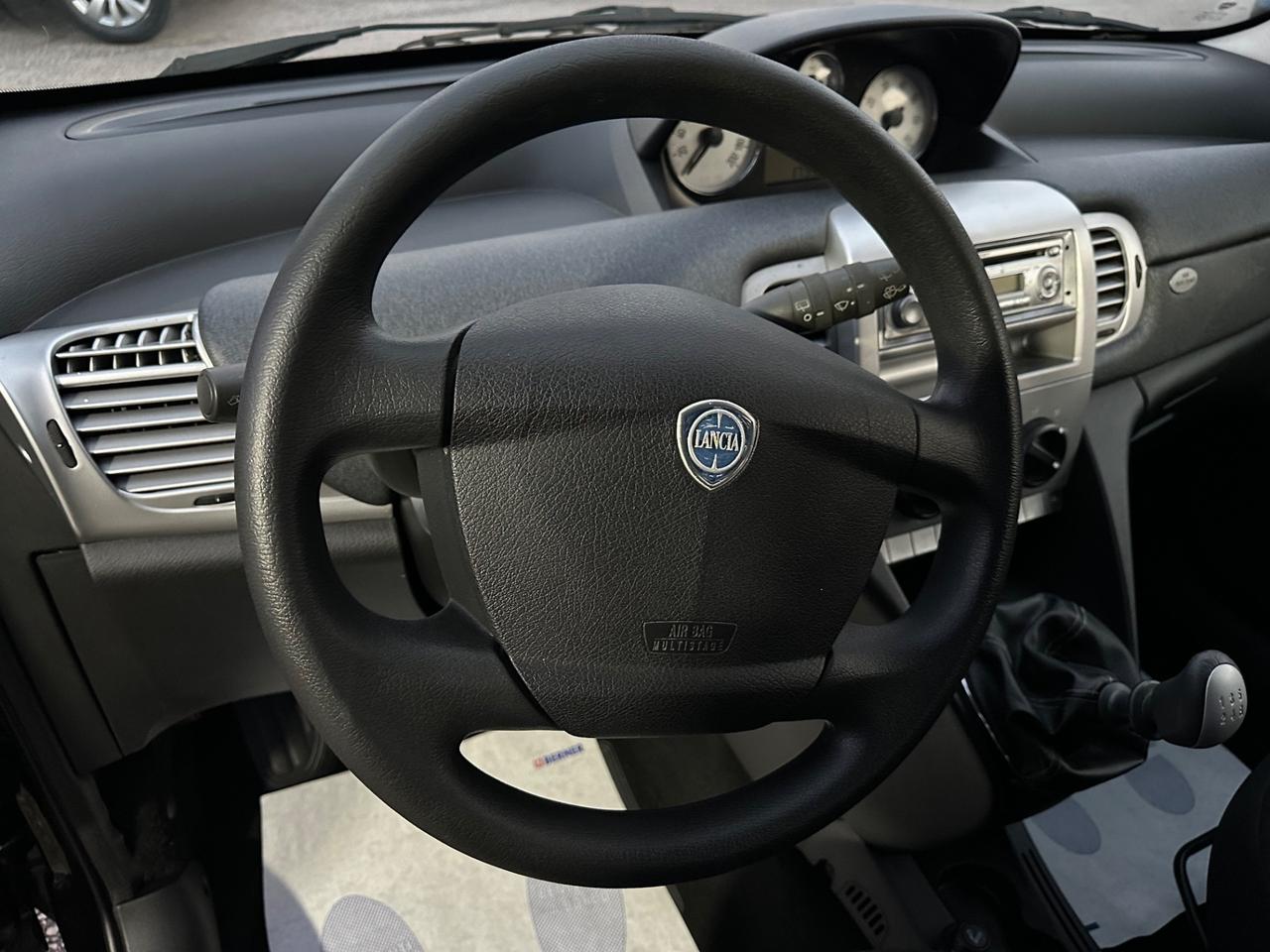 Lancia Ypsilon y 2008