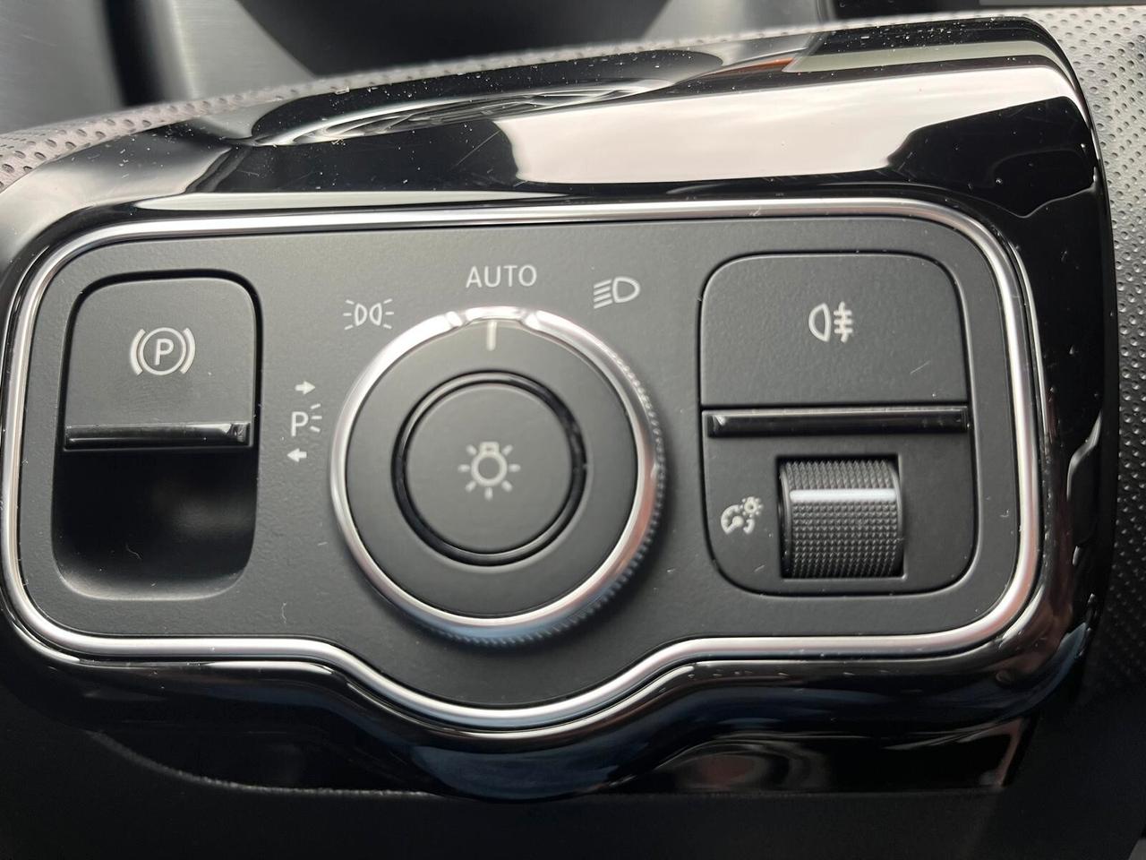 Mercedes-benz A 180 d Premium AMG+TETTO APRIBILE PANORAMICO