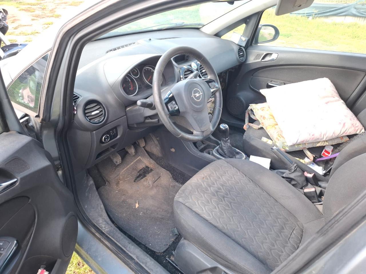 Opel Corsa 1.2 5 porte Easytronic Enjoy