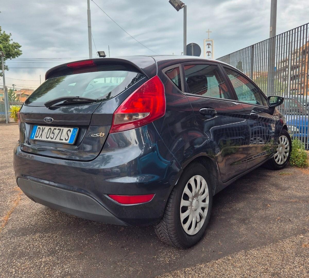 Ford Fiesta 1.4 5 porte Bz.- GPL Titanium
