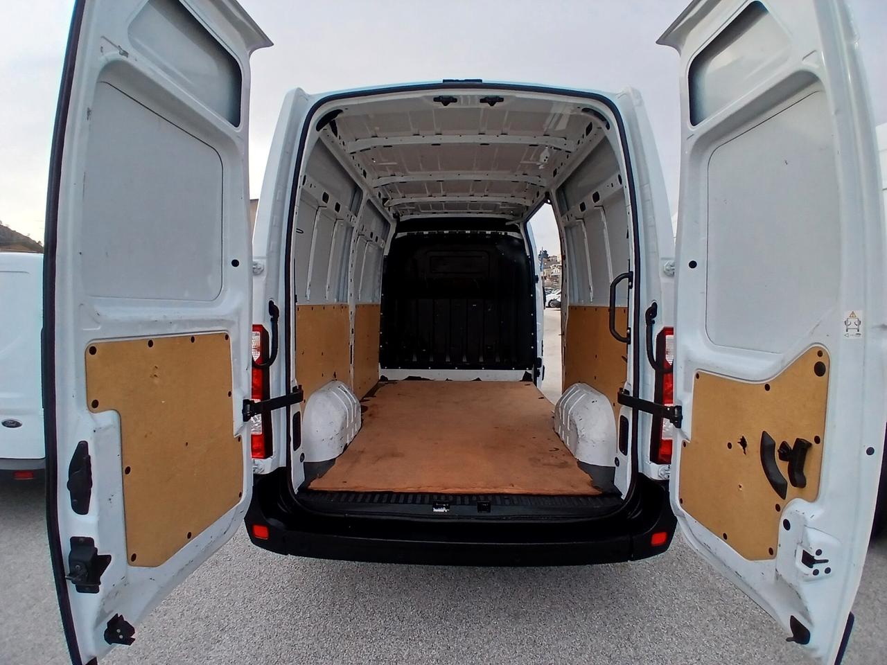 Nissan Interstar 2.3 DCI 135CV MEDIO 2023